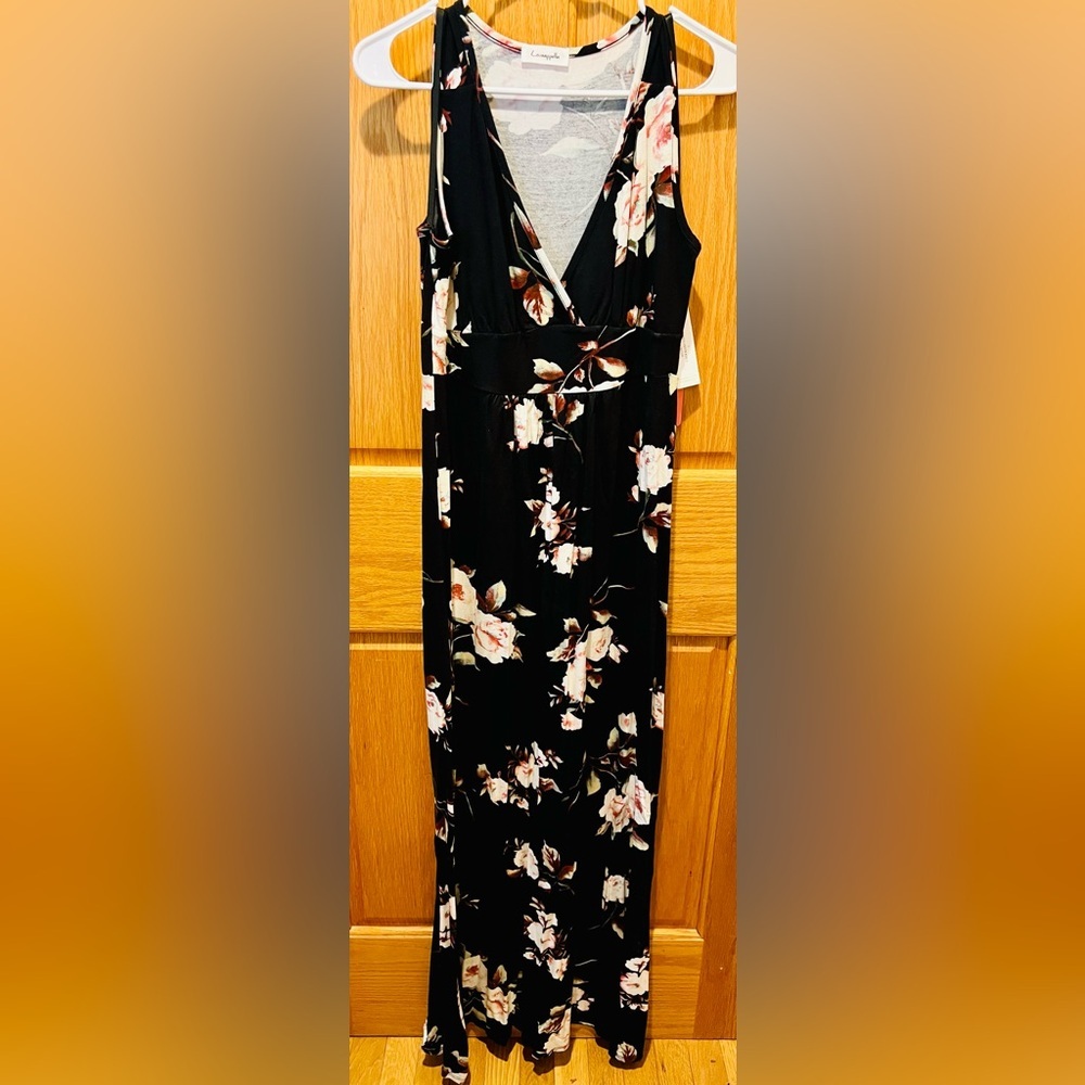 New Loveappella Black with Floral Print Maxi Sundress NWT Size Large